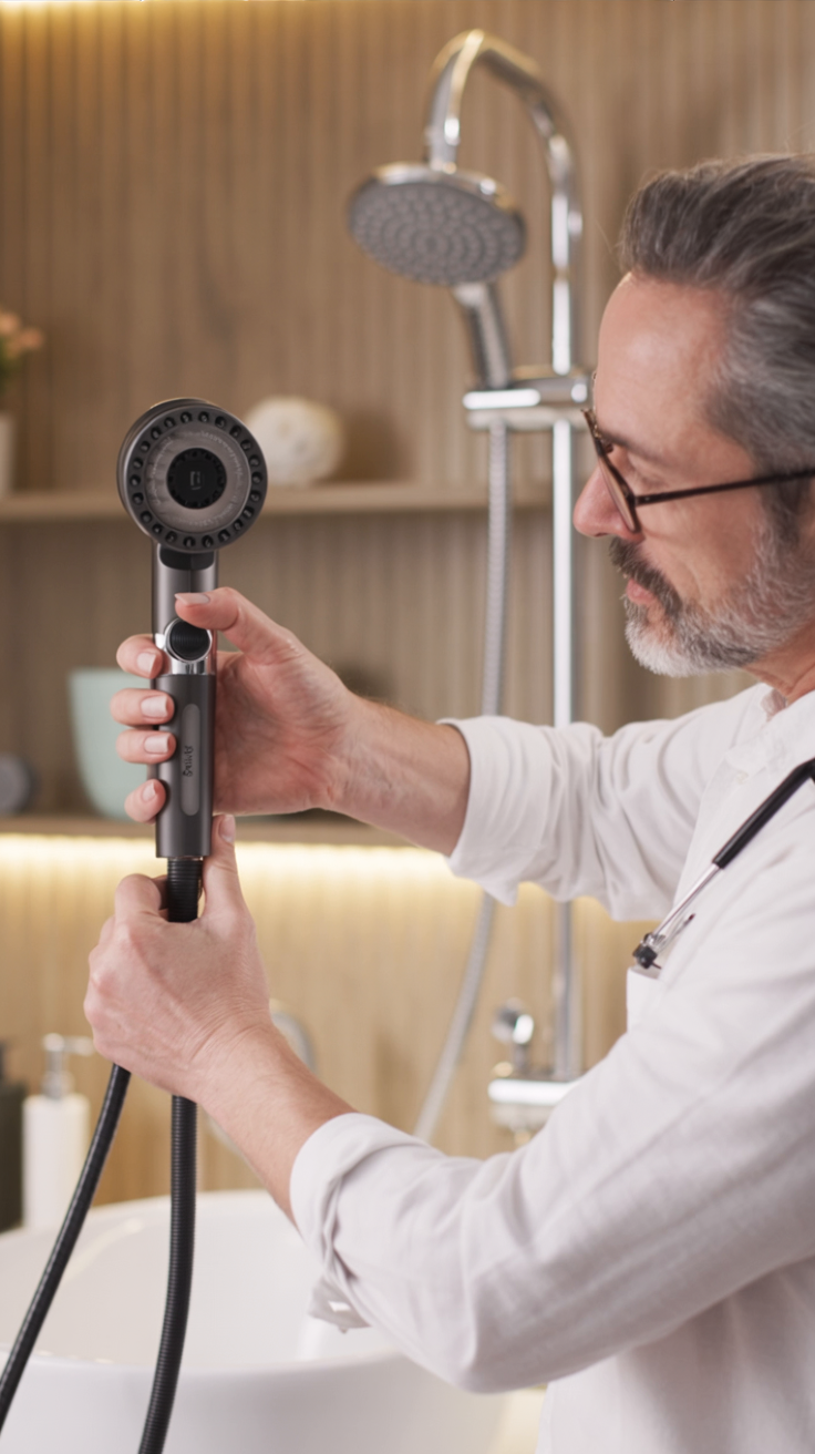 CrownGuard™ Filtered Shower Head